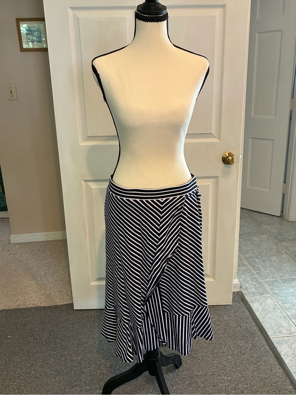 Talbots Jersey Cascading Midi Skirt Navy Striped Size-M